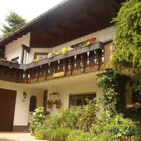Haus-renate Missen-Wilhams